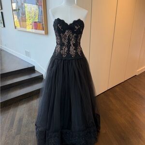 CHRIS KOLE for Saks Fifth Avenue Elegant Vintage Black Lace Strapless Gown